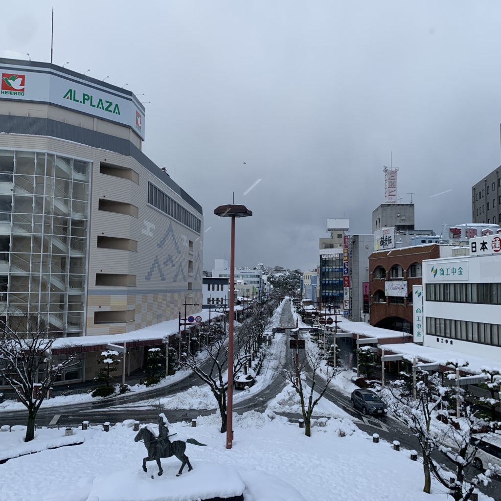 彦根駅前の雪